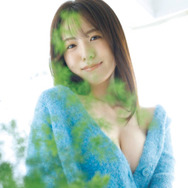 グラビア界のシンデレラガール・西野夢菜、Fカップのマシュマロボディを“ゆめかわ”な世界観で大胆見せ