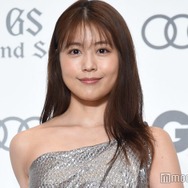 有村架純、黒キャミソールで色白素肌輝く「上品」「美しすぎる」と反響