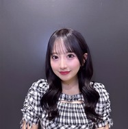 “握手会にヲタク1人”SKE48相川暖花、ミニスカから美脚披露「可愛い」「癖強い」と反響