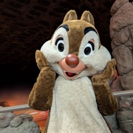 【海外ディズニー】農夫スタイルのミッキーがごあいさつ！エプコットの人気レストランを体験　フロリダ WDW