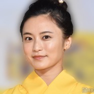小島瑠璃子、夫の死去報告後5ヶ月ぶりインスタ更新 金髪水着姿で子どもと2ショット