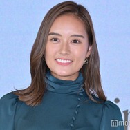 日テレ忽滑谷こころアナ、結婚発表 夫とのウエディングショットも公開「高校時代に出会い」