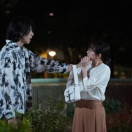 カヲル、愛実を追いかけいきなり抱きしめる！驚く愛美は…『愛の、がっこう。』４話