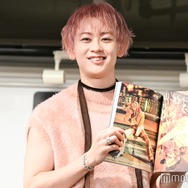 超特急シューヤ、肉体美際立つノースリーブ衣装で登場「筋肉痛です」懸垂も披露【TRENTE】
