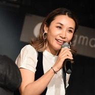 鈴木紗理奈、長男・リオトくんとの密着ショットに反響「身長差すごい」「すごく背が伸びててびっくり」