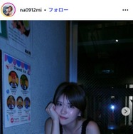 「シャッフルアイランド」羽柴なつみ、ワンショルトップスで美スタイル際立つ「笑顔と真顔の破壊力」「色気がある」と反響