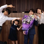 斎藤工、永尾柚乃のサプライズに驚き Snow Man深澤辰哉らクランクアップコメント到着【誘拐の日】