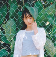 “仮面ライダーヒロイン”松本麗世、美ウエストのぞく抜群スタイル披露