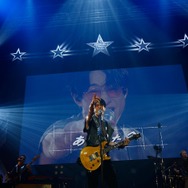 SUPER EIGHT横山裕、渋谷すばるグループ脱退時を回顧 コラボ曲「繋がる」に込めた思い明かす「あいつの決断のおかげでギター持ってる」【ROCK TO YOU LIVE TOUR】