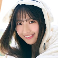 日向坂46蔵盛妃那乃、耳付きフード被り微笑む「五期生のぽかぽか写真館」4人目公開
