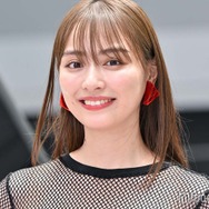 内田理央、美くびれチラリSEXYボディスーツ姿披露「引き締まってる」