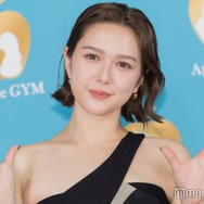 村重杏奈「ほぼ足です」スラリ美脚際立つ私服姿公開「スタイル良すぎ」「着こなし可愛い」の声