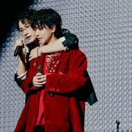 【「グラスハート」TENBLANKファンミ】佐藤健・町田啓太・志尊淳、歌いながらキス・バックハグ…胸キュンシーン実演