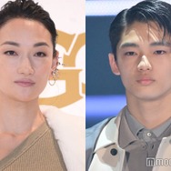 冨永愛「また大きくなった？」長男・冨永章胤との背比べショット「親子揃ってスタイル良すぎ」「絵になる」と話題に