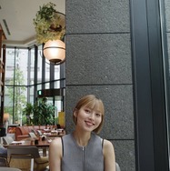 「シャッフルアイランド」ののこ、美脚大胆見せウェア姿「筋肉ラインに憧れる」「健康的で素敵」の声