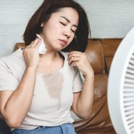 もう誰も更年期の「ホットフラッシュ」を我慢しなくていい！？非ホルモン製剤のホットフラッシュ治療薬「ベオーザ」に期待が集まるこれだけの理由