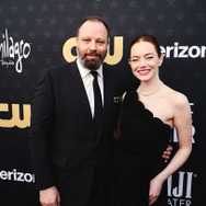 ヨルゴス・ランティモス監督&エマ・ストーン Photo by John Shearer/Getty Images for Critics Choice Association