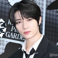 TXT・BEOMGYU（ボムギュ）黒スーツで六本木降臨 ハローキティをエスコート