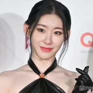 ITZYチェリョン、オフショル×ミニ丈で美スタイル際立つ「さすがのスタイル」「脚長い」と反響続々