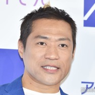 はなわ、ベンツから乗り換えた高級車披露 理由に「かっこいい」「感動」と反響