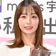 宇垣美里、シャツワンピからほっそり美脚際立つ「圧倒的美」「スタイル抜群」の声