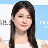 生見愛瑠、素肌際立つベアトップ姿披露「大人の雰囲気」「オーラがすごい」と称賛の声