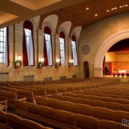 クリスマス礼拝が行われるエミリー・ホワイト・スミス記念講堂