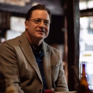 『レンタル・ファミリー』©2025 Searchlight Pictures. All Rights Reserved.