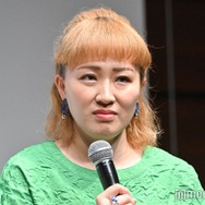 丸山桂里奈「父が救急車で運ばれました」ベッドに横たわる写真添え報告「信じて待ちます」