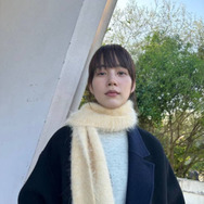 のん、ふわもこストールを巻いた冬コーデに反響「可愛らしい」「すごくほっこり」