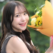 かとゆり、カットアウトパンツから太ももチラ見せ「ワンポイントお洒落」「脚に目がいく」と反響