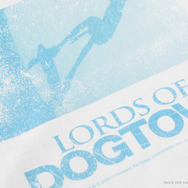 『ロード・オブ・ドッグタウン』限定TシャツTM & (C) 2025 Columbia Pictures Industries, Inc. All Rights Reserved.