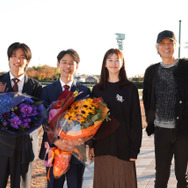 日曜劇場「ザ・ロイヤルファミリー」撮了©TBSスパークル／TBS