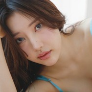 “声優界屈指のフォトジェニック”志崎樺音、美ボディ解放 1st写真集刊行決定