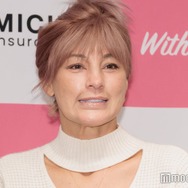 乳がんで右胸全摘出の梅宮アンナ、モルディブ新婚旅行でのプールショット公開「自然体で美しい」「幸せそうな表情」の声