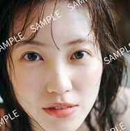 櫻坂46松田里奈、コテージのバスタブで火照った表情 1st写真集封入特典解禁【まつりの時間】