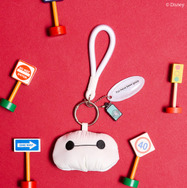 【BAYMAX】マルチケース付きチャーム　価格：2,990円