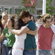 『ハイスクール・ミュージカル２』ディズニープラスで配信中 © 2026 Disney