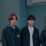 お笑いコンビBL、“押し倒し”＆2度のキスに「美しすぎる」と反響【センプラ 相方が親友で時どき恋人】