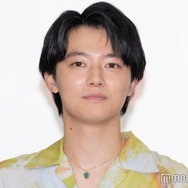「御上先生」監督、映画「ブルーロック」解禁キャストに反応「激アツだったので全員待てず」“推し活”写真にもファン感激