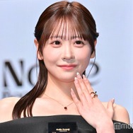 FRUITS ZIPPER櫻井優衣、黒オフショルダードレスで大人の魅力「私のネイル愛が届いた」2026年の抱負も語る【Beauty of the year 2026】
