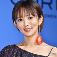2児の母・夏菜「娘が貼ったシール腕に付きっぱなし」タンクトップ姿の近影写真が話題「一気に親近感」「可愛いママ」