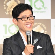 薬丸裕英、妻・石川秀美さん作のハワイでの豪華“おうちご飯”披露「プロ並みの料理」「カラフルで気分が上がる」と反響