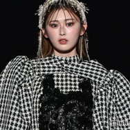 ゆうちゃみ、網タイツから見せる脚線美 煌めくド派手コーデに「さすがの着こなし」「スタイル良すぎ」の声【TGCあいち・なごや2026】