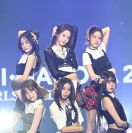 「I-LAND2」から誕生のizna「TGC」初出演 投げキス・ルダハート…可愛らしい自己紹介でファン魅了【TGCあいち・なごや2026】