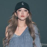 みりちゃむ「韓国でもすっぴんで出歩いてました」オフ姿に驚きの声「凄すぎ」「透明感バグってる」