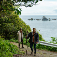 『レンタル・ファミリー』©2026 Searchlight Pictures. All Rights Reserved.　