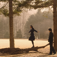 “チュンサン”ペ・ヨンジュン＆“ユジン”チェ・ジウ、こうして初恋が始まる…『映画 冬のソナタ 日本特別版』本編映像