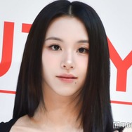 TWICEチェヨン、美スタイル際立つ衣装ショットに熱視線「芸術作品のよう」「圧倒的な美しさ」