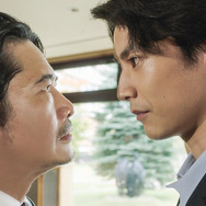 渡邊圭祐＆葵わかな＆上川周作が「ザンギ～」合図で写真撮影『2126年、海の星をさがして』特報映像